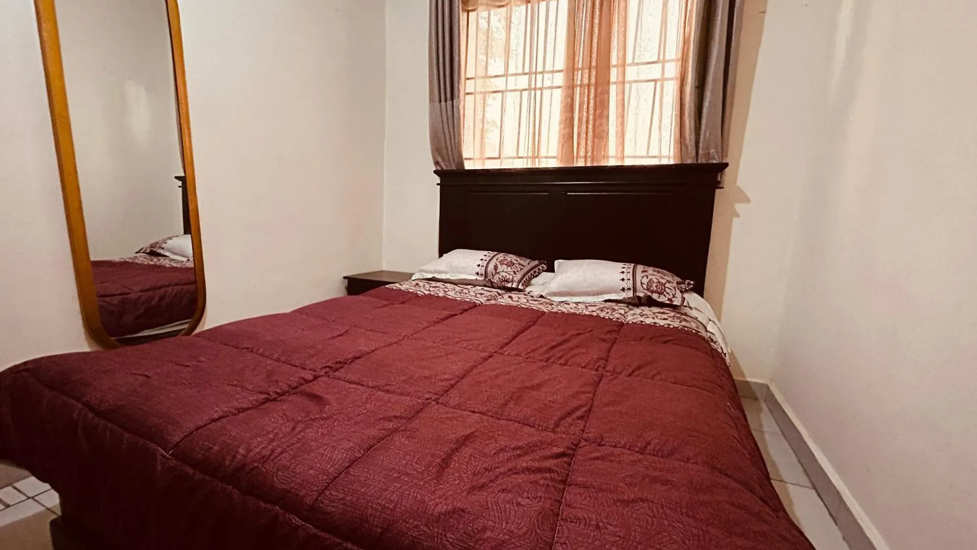Apartment Justine'S Place Kampala
